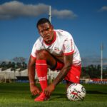 Bragantino confirma compra definitiva de zagueiro do Benfica após temporada de destaque