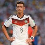 Mesut Özil: carreira, títulos e legado de um dos maiores meio-campistas da Alemanha