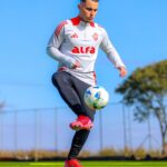Bruno Gomes voltou a pisar no campo nesta semana, iniciando uma nova etapa do processo de recupe
