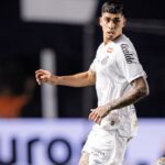 zagueiro_Adonis_Frias_em_santos_x_sao_paulo_br_26_dc8335c7a1